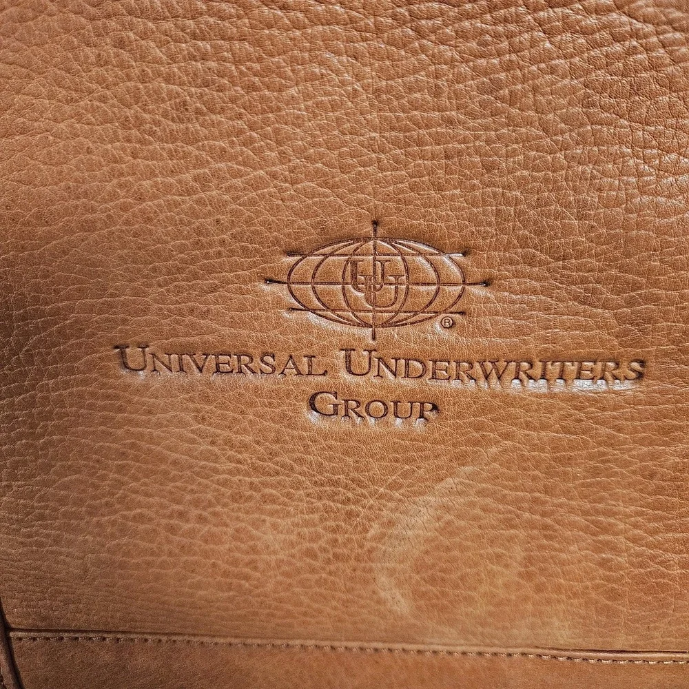 Promotional Canyon Outback Leather Goods  Golden‎ Brown Leather Dufflel  Travel